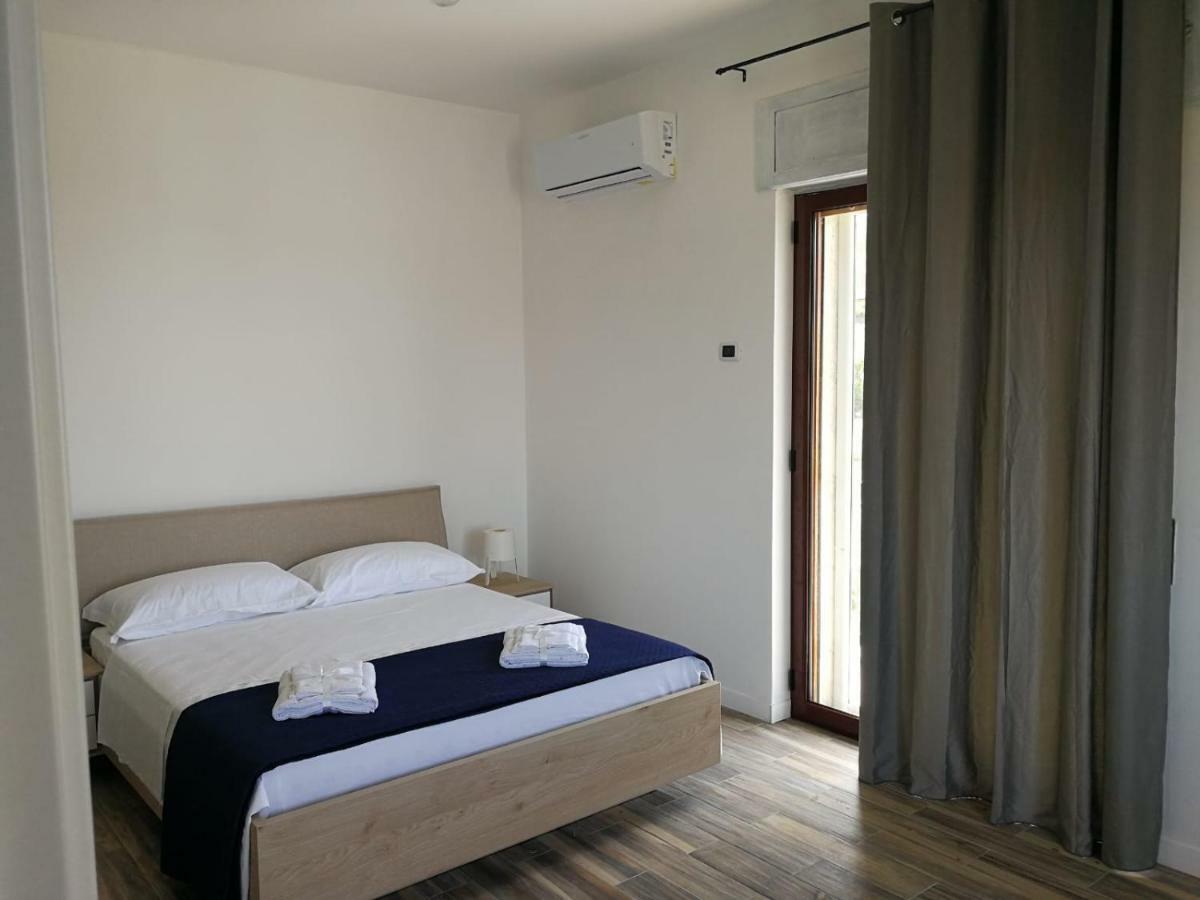 B&B Crispino Белведере Маритимо Екстериор снимка